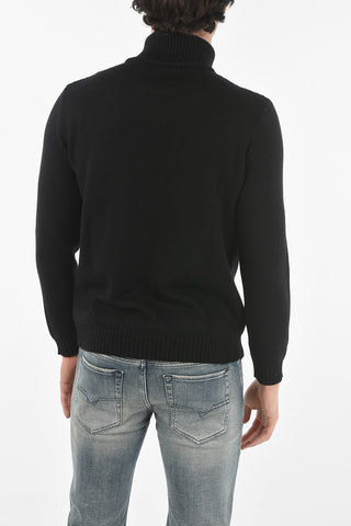 Extrafine Merino Wool Turtle-neck Sweater