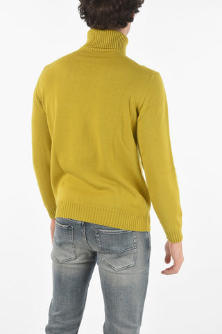 Virgin Wool Turtleneck Sweater