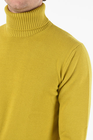 Maglia a Collo alto in Lana Vergine