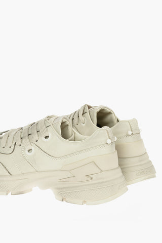 Sneakers Basse BOLT 01 AGED a Tinta Unita con Piercing