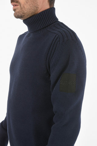 Maglia A Collo Alto Con Bordi A Costine