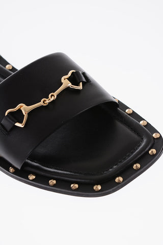 LOVE Sandali Flat in Pelle con Dettagli Dorati