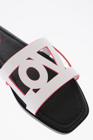 LOVE Cut-Out Details Leather Sandals