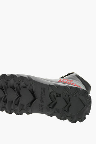 LOVE Anfibi in Eco Pelle con Suola Chunkly con Lacci Intrecciati 6cm