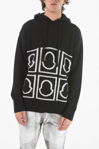 Maglia in Misto Lana con Cappuccio e Logo Frontale