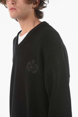 Braided-knit V-neck Sweater with Back FREE Print