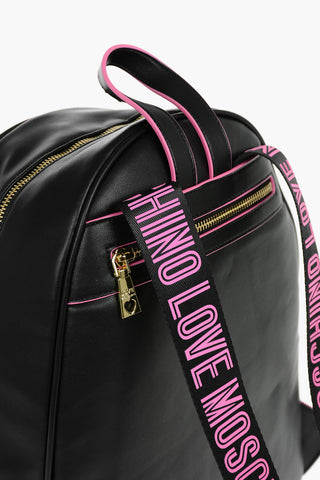 LOVE Unifarbener Rucksack SAFETY aus Kunstleder mit Logo-Schulterriemen