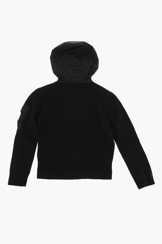 Maglia in Lana con Cappuccio e Taschino in Nylon