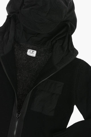 Maglia in Lana con Cappuccio e Taschino in Nylon