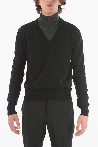 Stretchy Wool Sweater with Ribbed V-neck