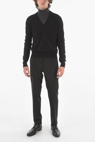 Stretchy Wool Sweater with Ribbed V-neck