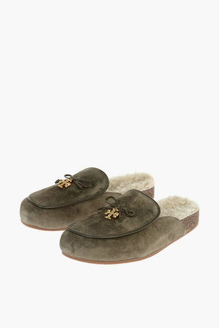 Slippers Shearling TORY CHARM in Suede con Charm Decorativo Dorato
