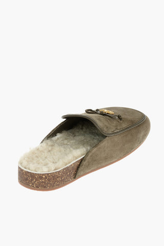 Slippers Shearling TORY CHARM in Suede con Charm Decorativo Dorato
