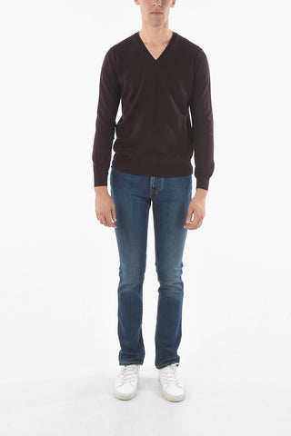 Maglia in Lana Vergine con Collo a V