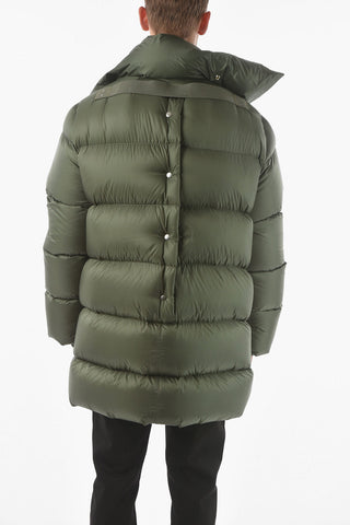 Giubbotto in Piumino MOUNTAIN Oversize con Abbottonatura sul Retro
