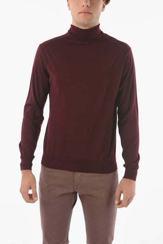 Maglia a Collo Alto in Lana Vergine