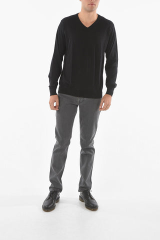 Maglia con Collo a V in Puro Cashmere