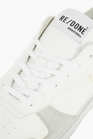 Sneakers Basse con Dettagli in Suede a Contrasto