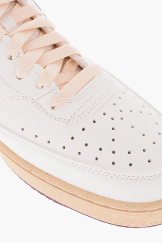 Contrasting Logo Textured Faux Leather COURT VISION Low-Top Sneakers