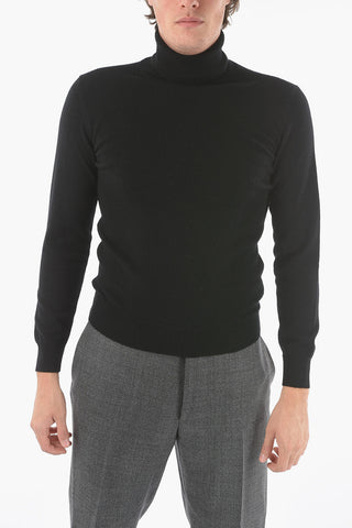 Cashmere Turtle-neck Sweater