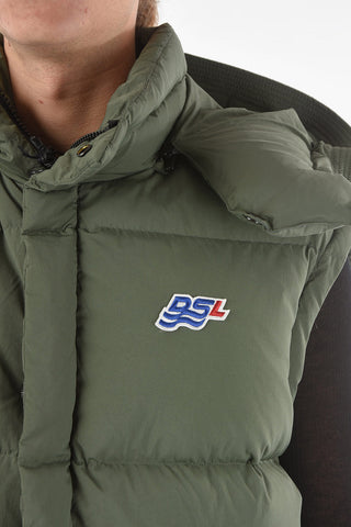 Piumino Smanicato con Cappuccio e Zip Frontale