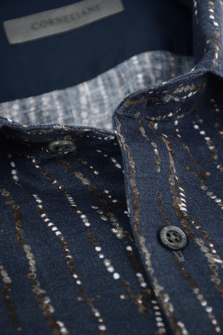 Camicia in Lino con Motivo Astratto e Collo Francese
