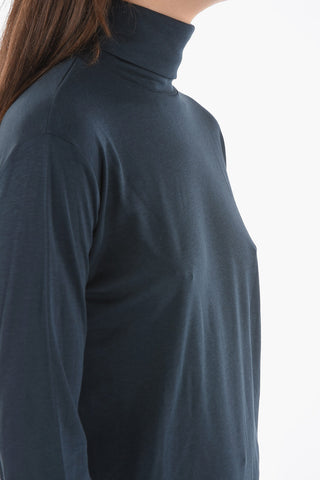 Lightweight Turtle-Neck Sweater