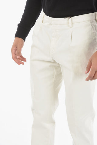 CC COLLECTION Single-pleated Stretch Cotton Chino Pants