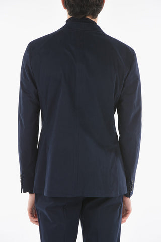 Abito con Spacco Laterale e Revers Classico