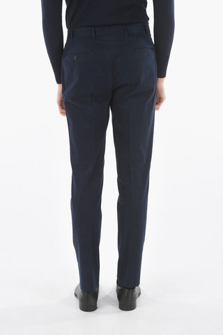 Abito con Spacco Laterale e Revers Classico