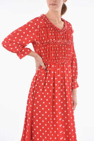 Vestito Lungo a Pois con Dettagli in Plissé e Rouches