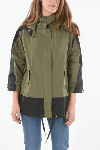Contrasting Details BAVER Lightweight Jacket with Golden Buttons
