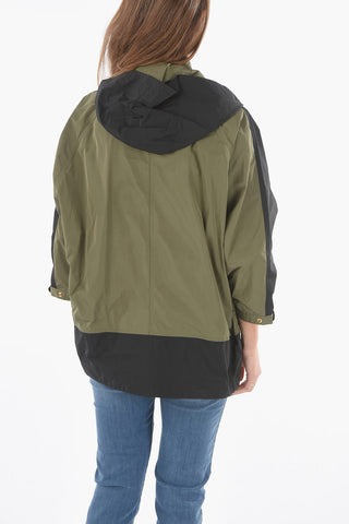 Contrasting Details BAVER Lightweight Jacket with Golden Buttons