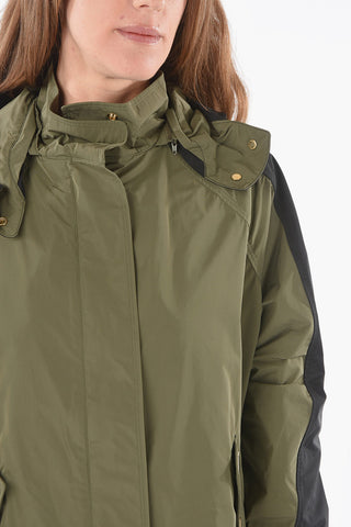 Contrasting Details BAVER Lightweight Jacket with Golden Buttons