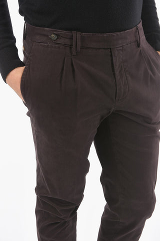 Pantaloni in Twill con Orlo con Risvolto