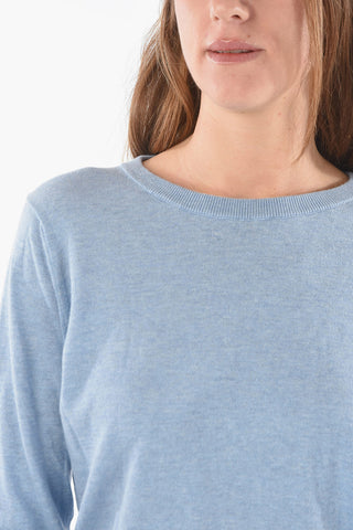 Lightweight Crew-Neck Sweater with RIbbed Cuff Sleeve
