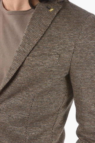 CC COLLECTION side vents RESET 2-button blazer with golden pin