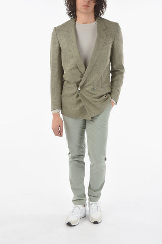 no vent notch lapel VOGUE double-breasted blazer