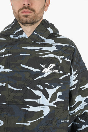 Camouflage-Sweatshirt mit Kapuze