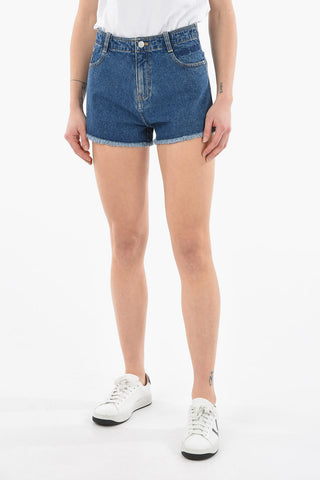 Shorts aus dunkel gewaschenem Denim mit ausgefranstem Saum und Logo-Stickerei im Lettering-Stil