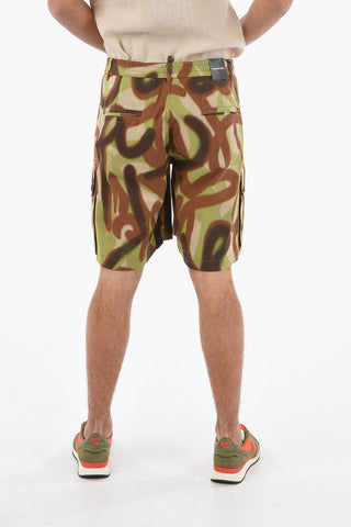카고 쇼츠 카무플라주 패턴과 허리 밴딩