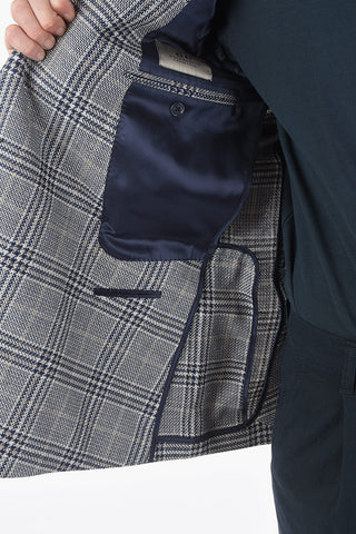 CC COLLECTION district check side vents peak lapel REWARD double-breasted blazer