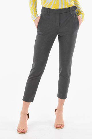 Pantalone Boyfit con Silhouette a Sigaretta e Passante con Monile