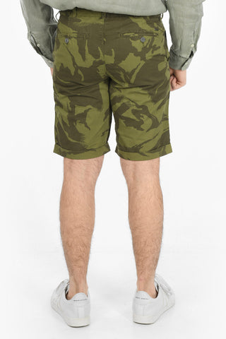 Shorts Camouflage ad Orlo con Risvolto