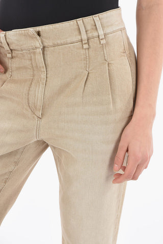 Pantalone a Vita Alta a Gamba Affusolata e con Pinces