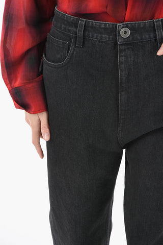High-waisted Mom-fit Denims with Back Triangle Logo 16cm