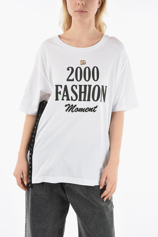 Slogan Printed Side Lace-up Fastened T-shirt with Gold-tone Logo Plaque