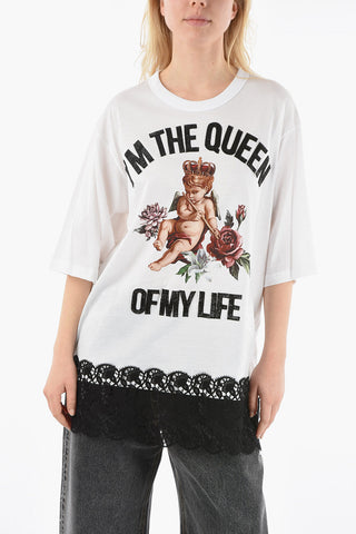 T-shirt I AM THE QUEEN OF MY LIFE con Pizzo a Contrasto sul Fondo
