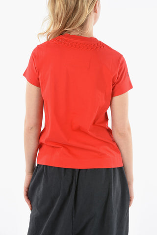 T-shirt Girocollo con Dettaglio in Rilievo