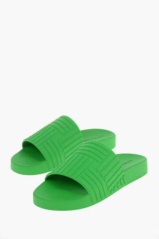 Ergonomic-rubber SLIDER Slides in Geometric Motif